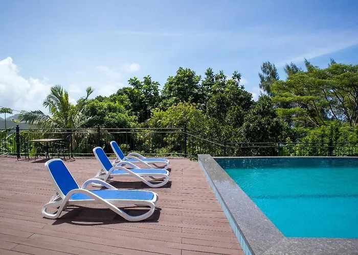 Amanda - Value Mountain Hotell Au Cap (Mahe)